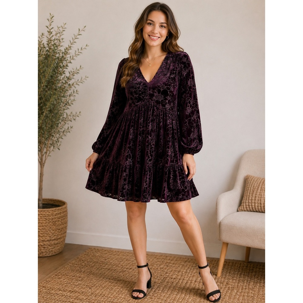 Taylor  Dress Purple Floral Burnout Velvet Tiered Mini V-Neck Long Sleeve 10‎